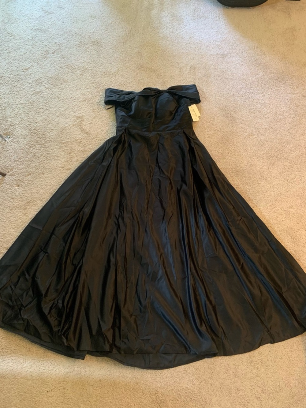 Elegant Strapless Black Evening Gown